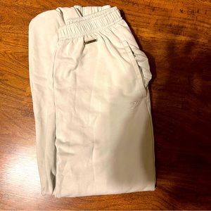 Whitney Simmons Gymsharks joggers